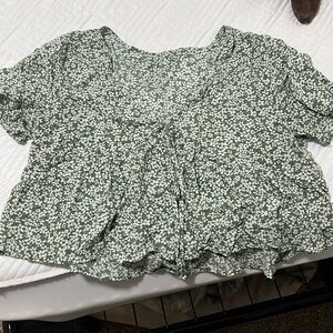 SHEIN green floral crop top. Size medium